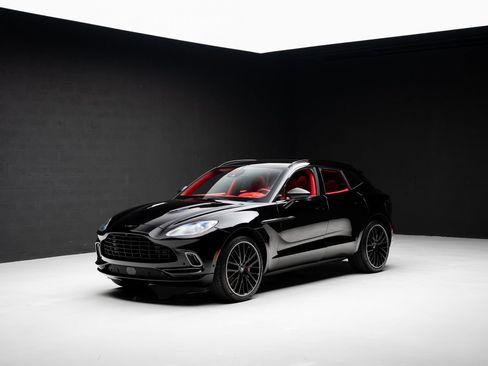 Used 2022 Aston Martin DBX AWD/4WD image 4