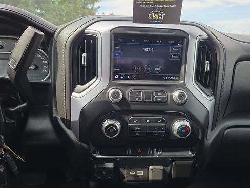 Used 2020 GMC Sierra 3500 SLE AWD/4WD image 17