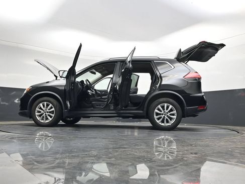 Used 2018 Nissan Rogue SV w/ Premium Package AWD/4WD image 44