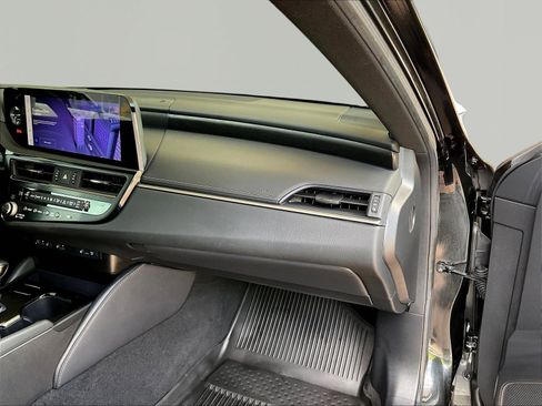 Used 2024 Lexus ES 350 w/ Premium Package FWD image 26