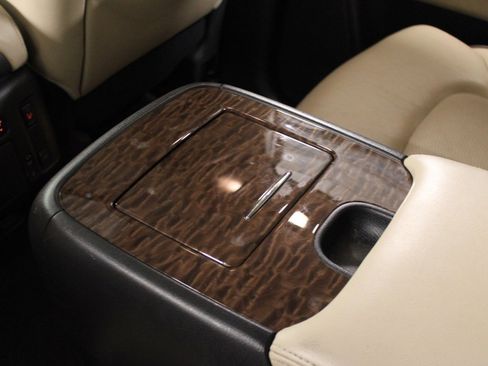 Used 2020 Nissan Armada Platinum w/ Captain's Chairs Package image 41