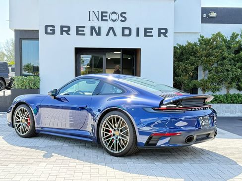 Used 2024 Porsche 911 Carrera 4S w/ Sportdesign Package AWD/4WD image 4