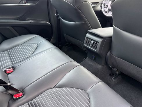 Used 2024 Toyota Camry SE w/ Audio Upgrade Package image 29