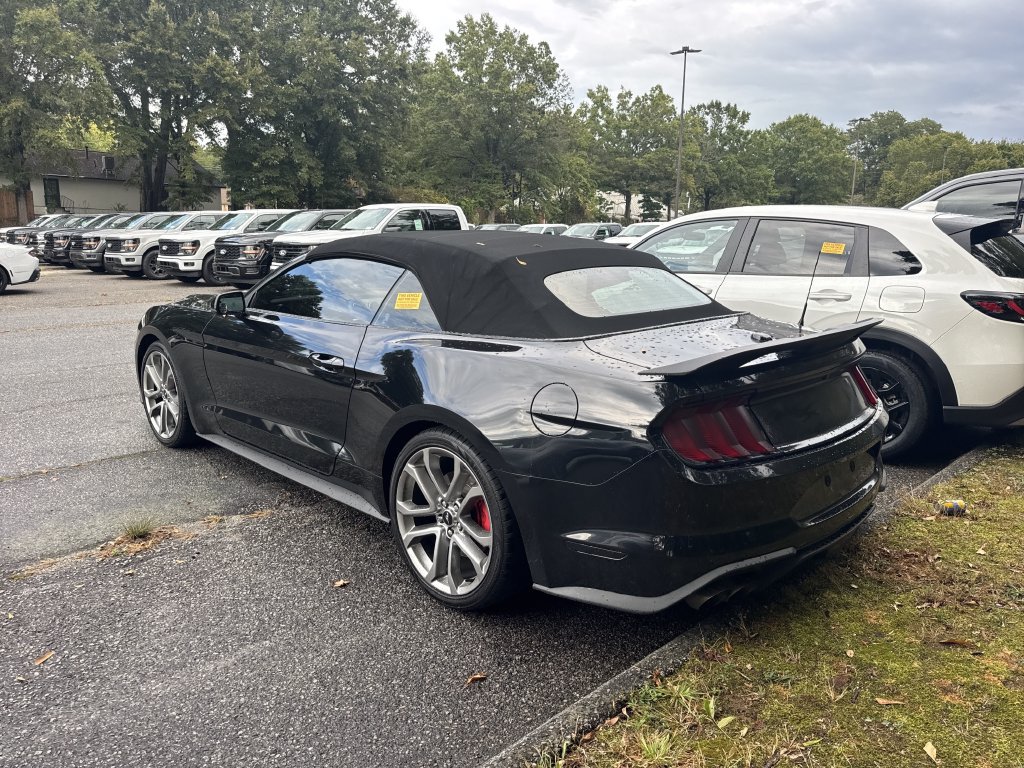 Used 2022 Ford Mustang GT Premium w/ Equipment Group 401A RWD image 5
