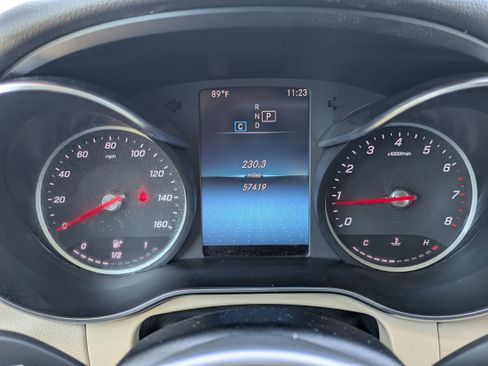Used 2022 Mercedes-Benz GLC 300 4MATIC image 24