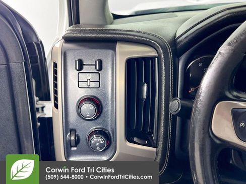 Used 2016 GMC Sierra 3500 Denali w/ Duramax Plus Package image 18