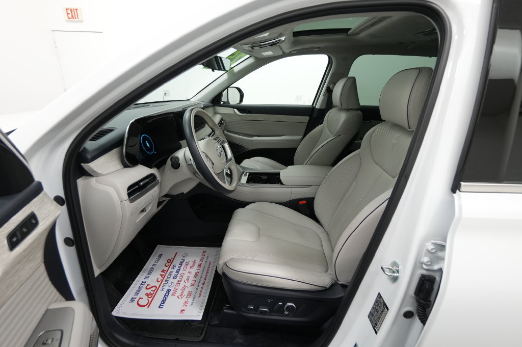 Used 2025 Hyundai Palisade Calligraphy AWD/4WD image 16