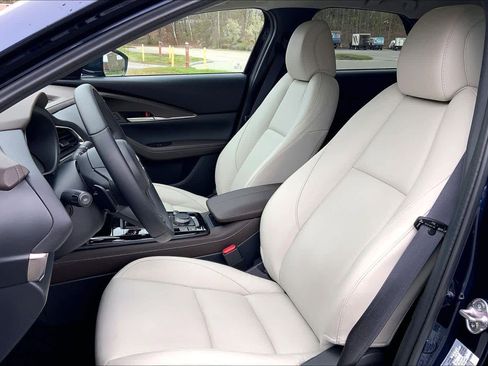 Certified 2025 MAZDA CX-30 AWD 2.5 S w/ Premium Package image 9