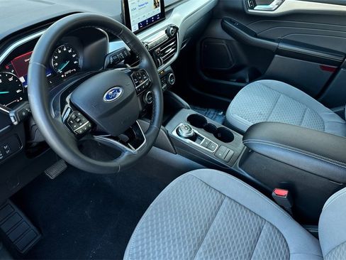 Certified 2021 Ford Escape SE w/ SE Sport Appearance Package image 10