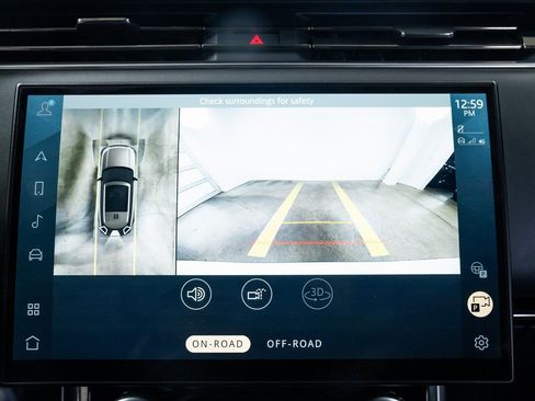 Used 2022 Land Rover Range Rover SE image 13