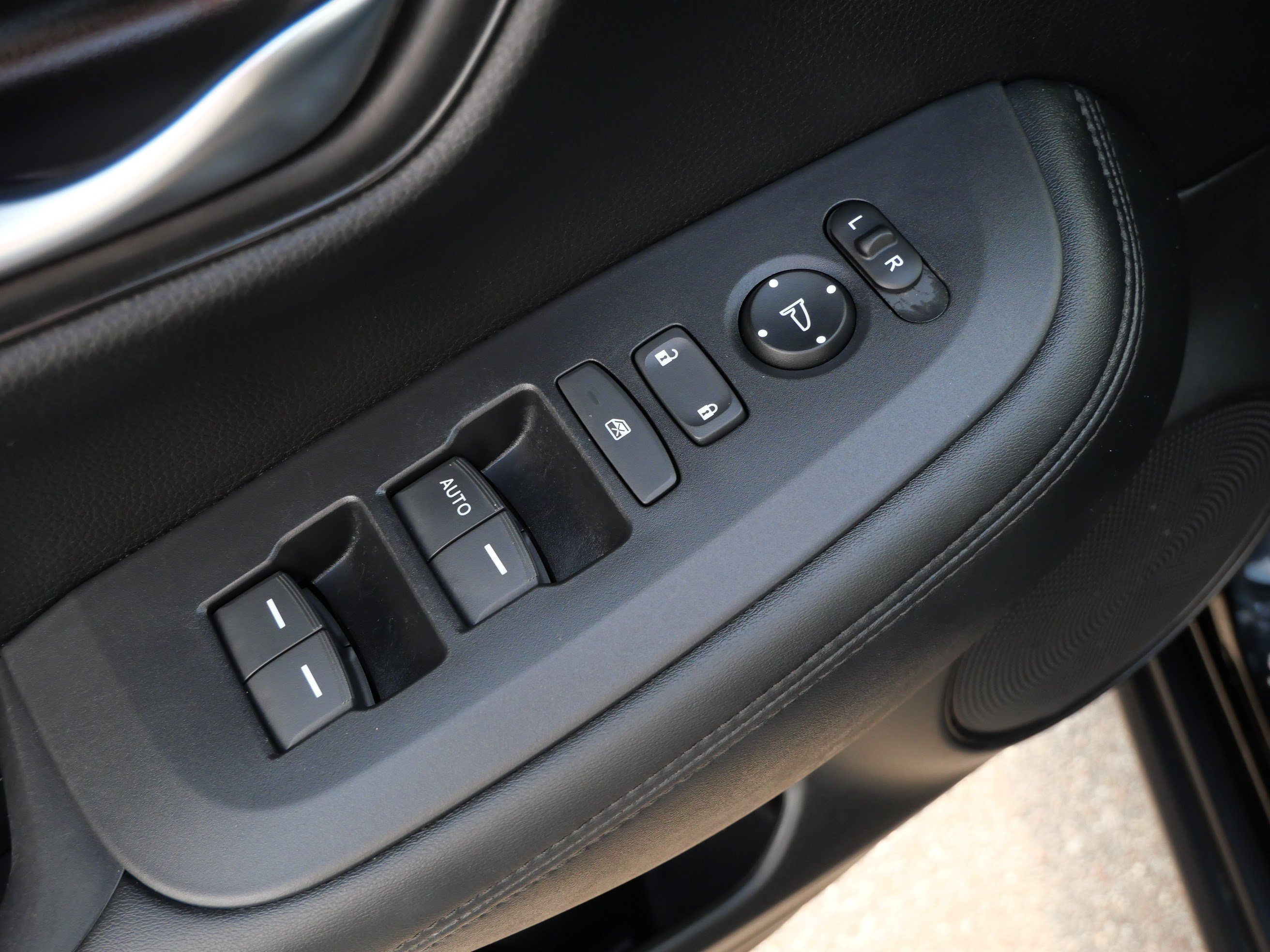 Certified 2024 Honda HR-V LX image 19