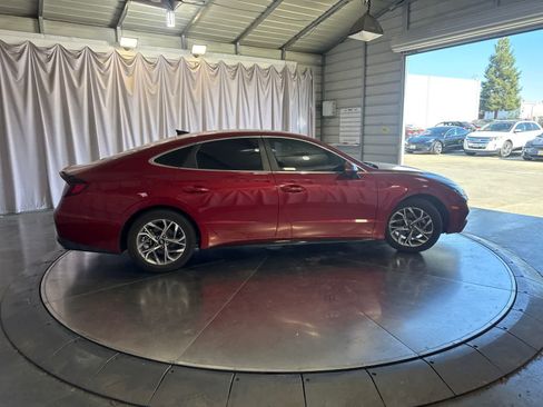 Used 2023 Hyundai Sonata SEL FWD image 4
