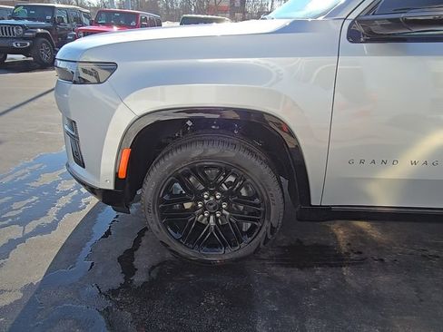 New 2026 Jeep Grand Wagoneer L Limited image 12