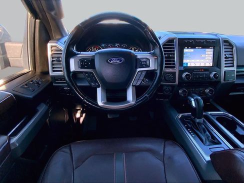 Used 2017 Ford F150 Platinum w/ Equipment Group 701A Luxury AWD/4WD image 6