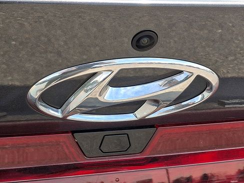 Used 2021 Hyundai Elantra SEL FWD image 28