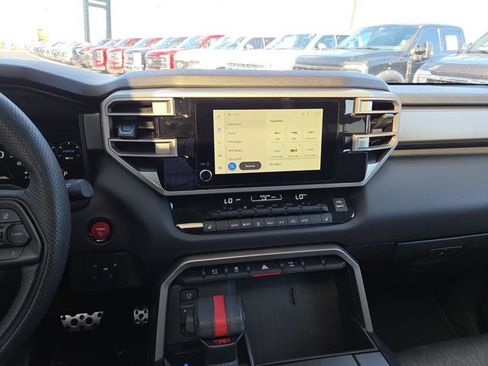 Used 2025 Toyota Sequoia 4WD image 16