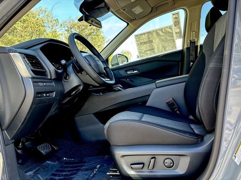 New 2026 Nissan Rogue SV image 8