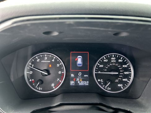 Used 2021 Subaru Outback Premium image 16