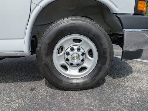 New 2025 Chevrolet Express 3500 w/ Power Convenience Package image 11