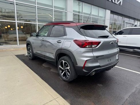 Used 2023 Chevrolet TrailBlazer RS w/ Sun and Liftgate Package AWD/4WD image 4