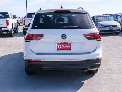 Used 2022 Volkswagen Tiguan S FWD image 5