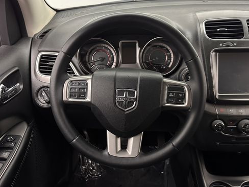 Used 2015 Dodge Journey Crossroad w/ Flexible Seating Group FWD image 25