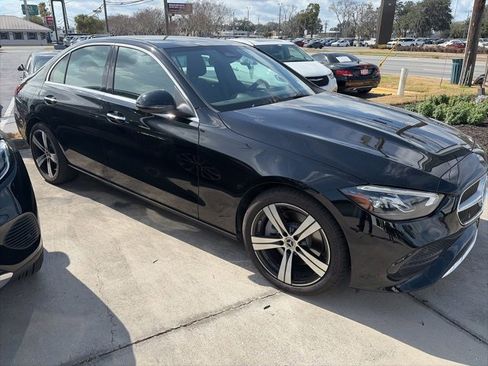 Used 2025 Mercedes-Benz C 300 Sedan image 5