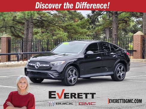 Used 2024 Mercedes-Benz GLC 300 GLC 300 GLC 300 4MATIC Coupe image 1