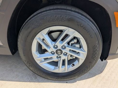 Used 2025 Hyundai Tucson SE image 10