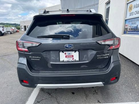 Used 2025 Subaru Outback Touring XT AWD/4WD image 4