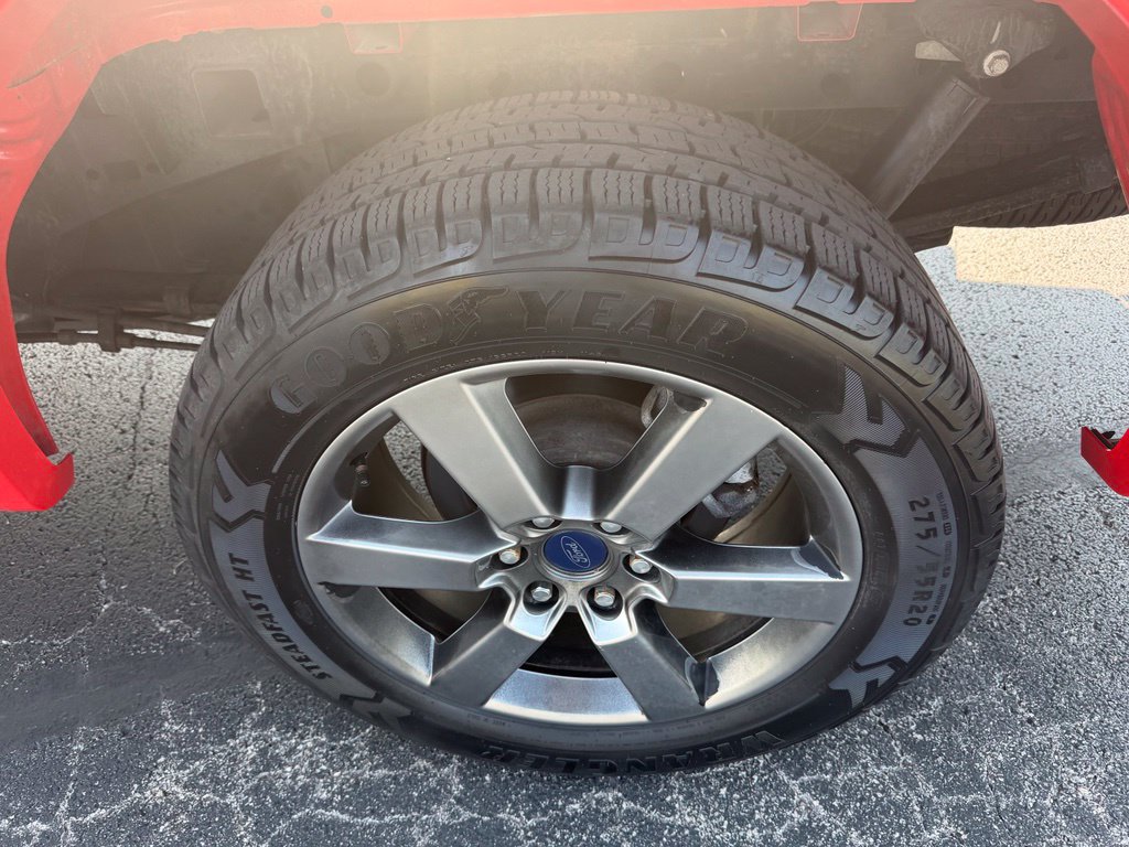 Used 2017 Ford F150 Lariat w/ Equipment Group 502A Luxury AWD/4WD image 12