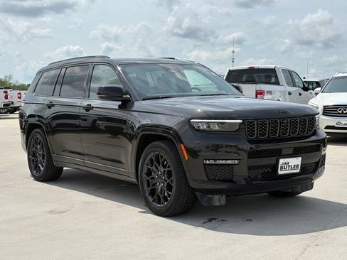 Used 2025 Jeep Grand Cherokee L Summit AWD/4WD image 7