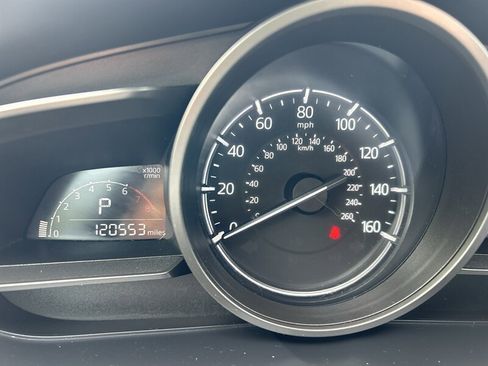 Used 2018 MAZDA MAZDA3 Touring FWD image 16