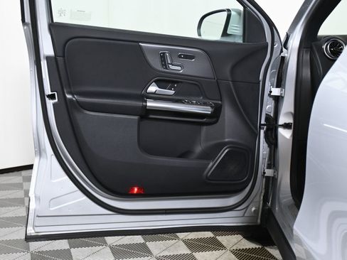 Certified 2022 Mercedes-Benz GLA 250 GLA 250 image 27