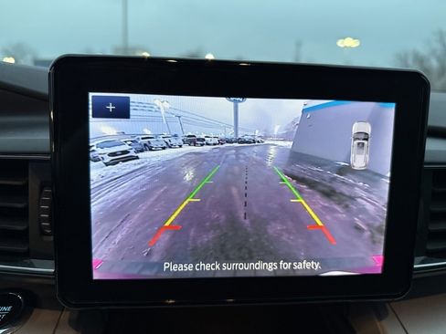 Used 2023 Ford Explorer XLT w/ Equipment Group 202A image 19