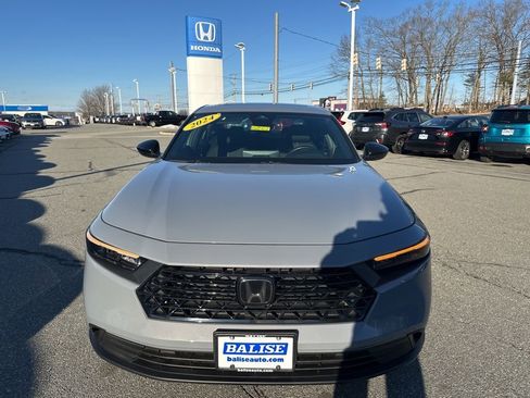 Used 2024 Honda Accord Sport image 2