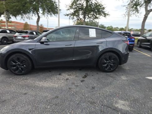 Used 2024 Tesla Model Y Long Range image 4