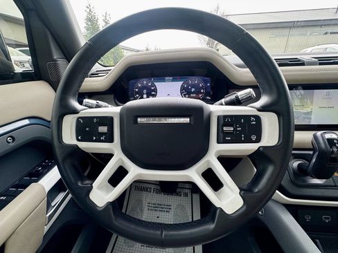 Used 2020 Land Rover Defender 110 SE image 19