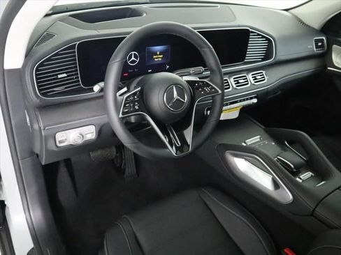 New 2026 Mercedes-Benz GLS 450 4MATIC image 10