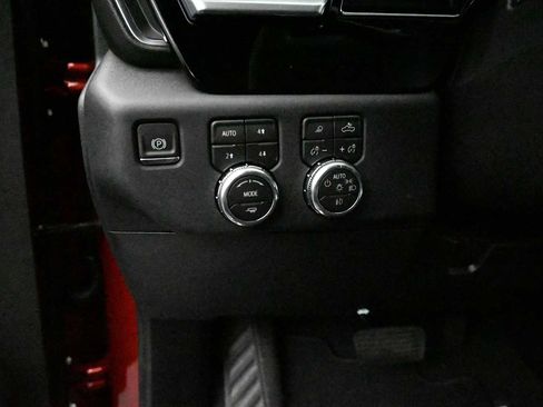 New 2026 GMC Sierra 2500 SLT w/ SLT Premium Package AWD/4WD image 11