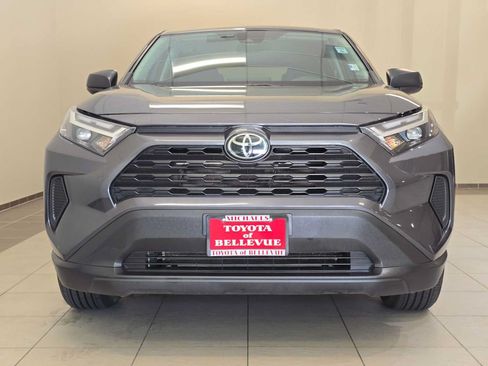 Certified 2023 Toyota RAV4 LE AWD/4WD image 6