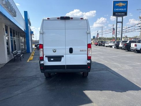 Used 2025 RAM ProMaster 2500 w/ Convenience Group FWD image 5