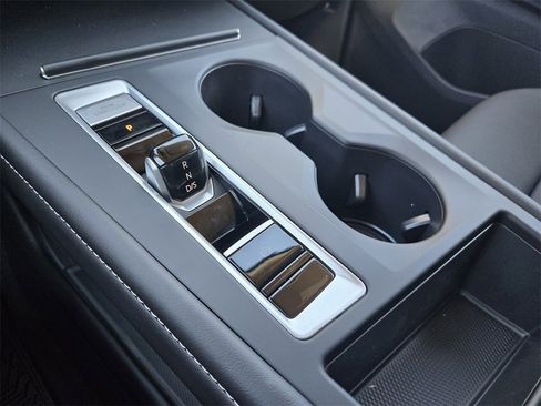 New 2026 Volkswagen Atlas SE image 17