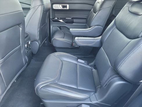 Used 2023 Ford Explorer ST w/ Equipment Group 401A image 10