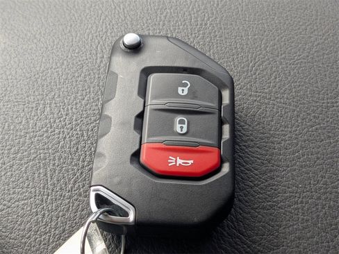 New 2025 Jeep Gladiator Willys image 31