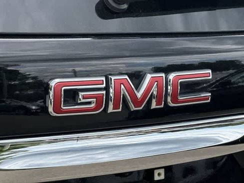 Used 2024 GMC Terrain SLE AWD/4WD image 26