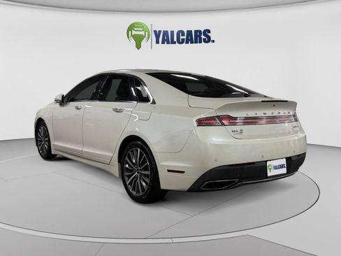 Used 2017 Lincoln MKZ Select w/ Climate Package AWD/4WD image 3