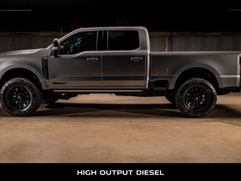 Used 2025 Ford F350 Platinum w/ Tremor Off-Road Package AWD/4WD image 6
