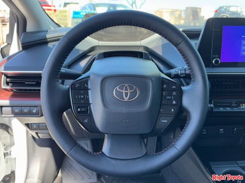 Used 2025 Toyota Prius Plug-In Hybrid FWD image 20