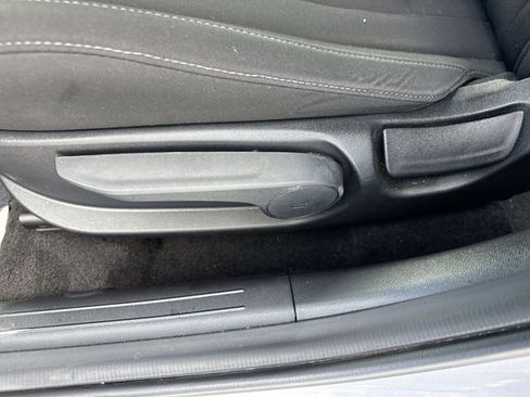 Used 2024 Hyundai Elantra SEL image 12